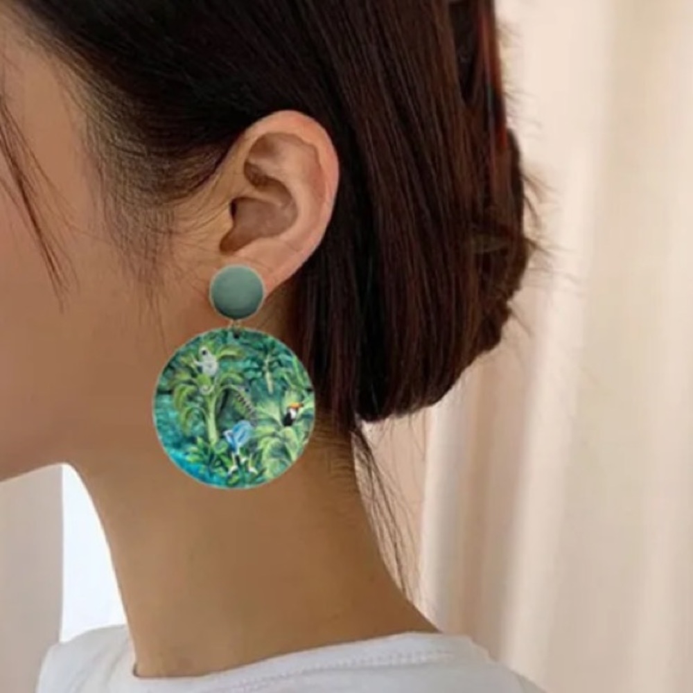 Trendy Acrylic Green Circle Tropical Print Palms Earrings - Picture 2 of 4